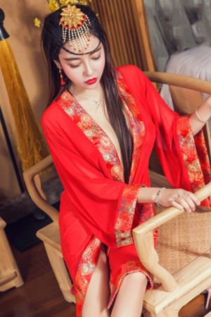 隔壁大叔是饿狼po