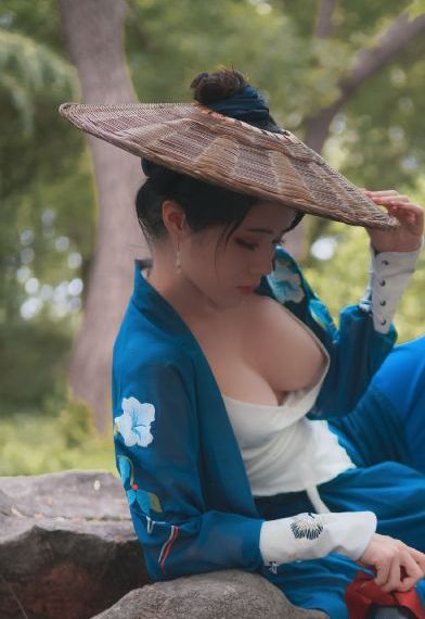 班花被迫撑开颤抖高潮